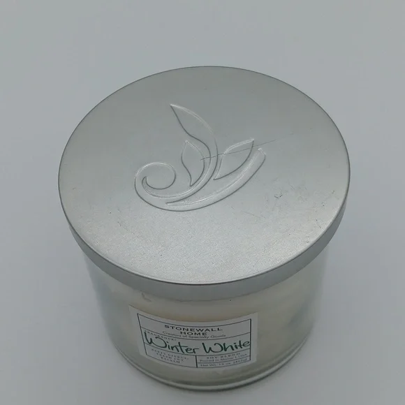 🌟 NEW Stonewall Home Winter White Candle - Picture 3 of 5
